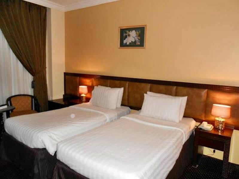 Con Code Al Nazeel Hotell Medina Eksteriør bilde